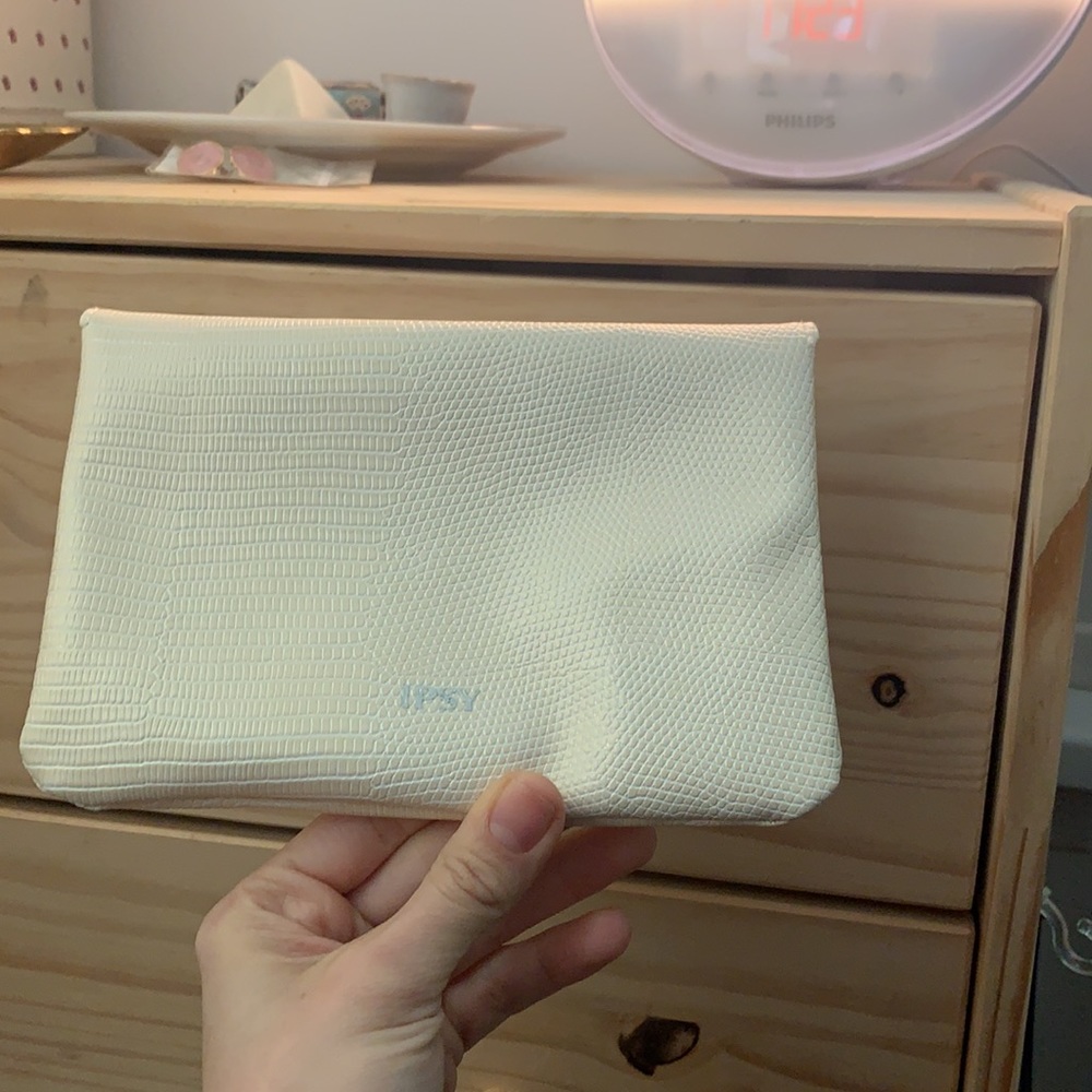 Ipsy makeup bag - Picture 2 of 2